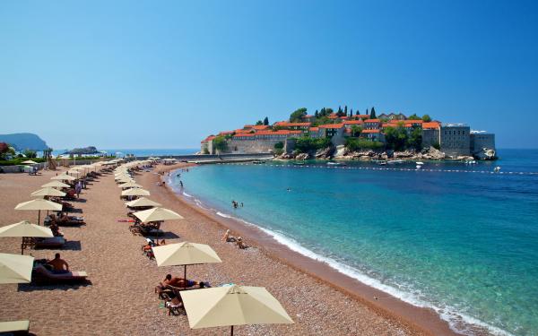 Ploče Beach Budva