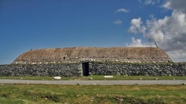Arnol Blackhouse Lewis (Leodhais)