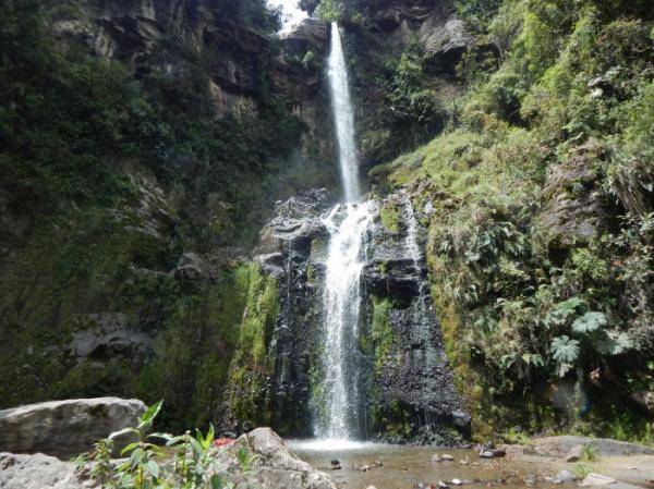 Cascada de Taxopamba Lagunas de Mojanda