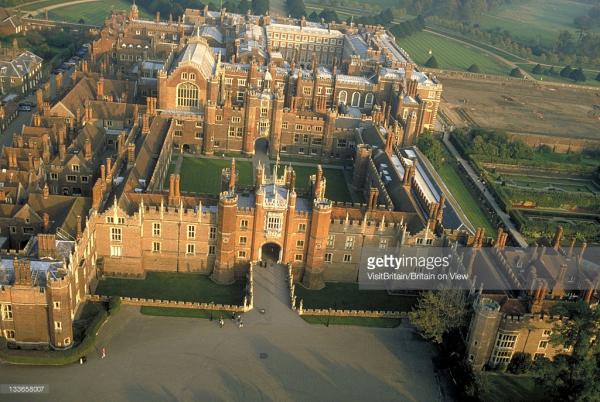 Hampton Court Palace London